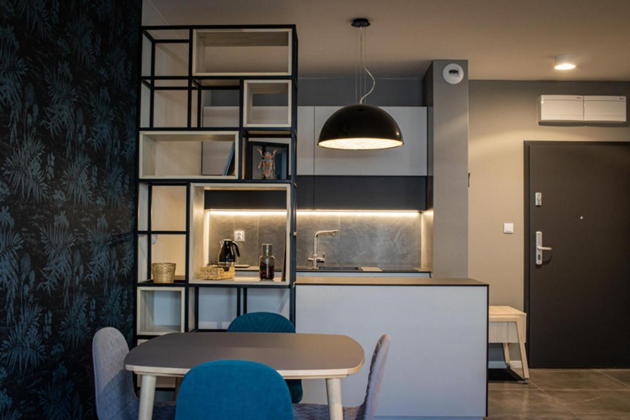 Urban Space Apartament 80 - Free Parking Wroclaw Luaran gambar